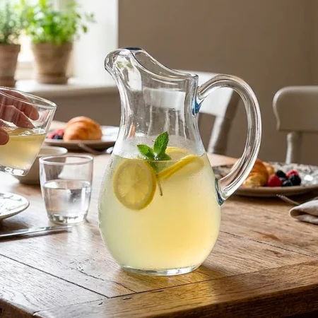 Produto sustentável Jarro em PC 1,7L da Copopalhinhas para eventos e restauração