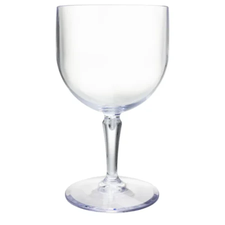 O Copo Gin em PC 68cl (680ml) alia resistência e um formato amplo para intensificar os sabores de cada cocktail.